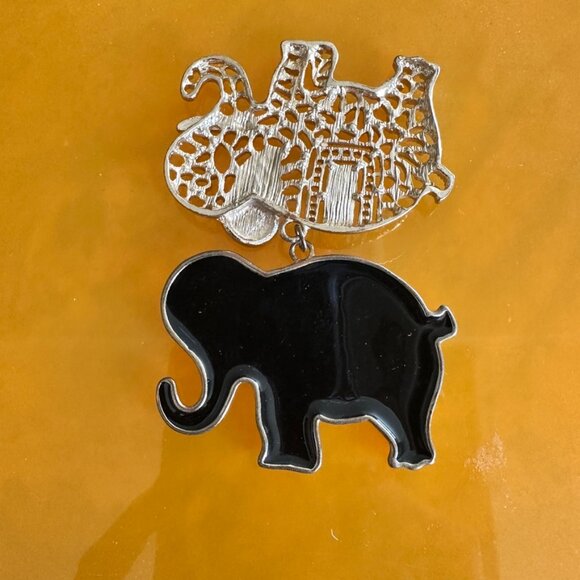 Elephant Pendants and One Pair Earrings Lot of 11 - Picture 3 of 16